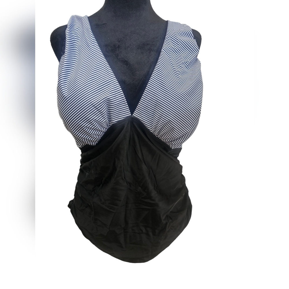 NWT Plus Size Tummy Control Ruched Swimsuit Black Stripes 4xl